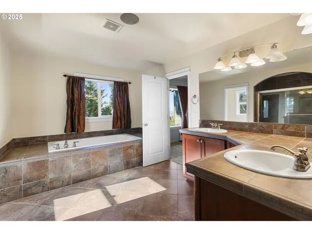 $869,000 | 14822 Southeast Natalya Street, Happy Valley, OR 97086