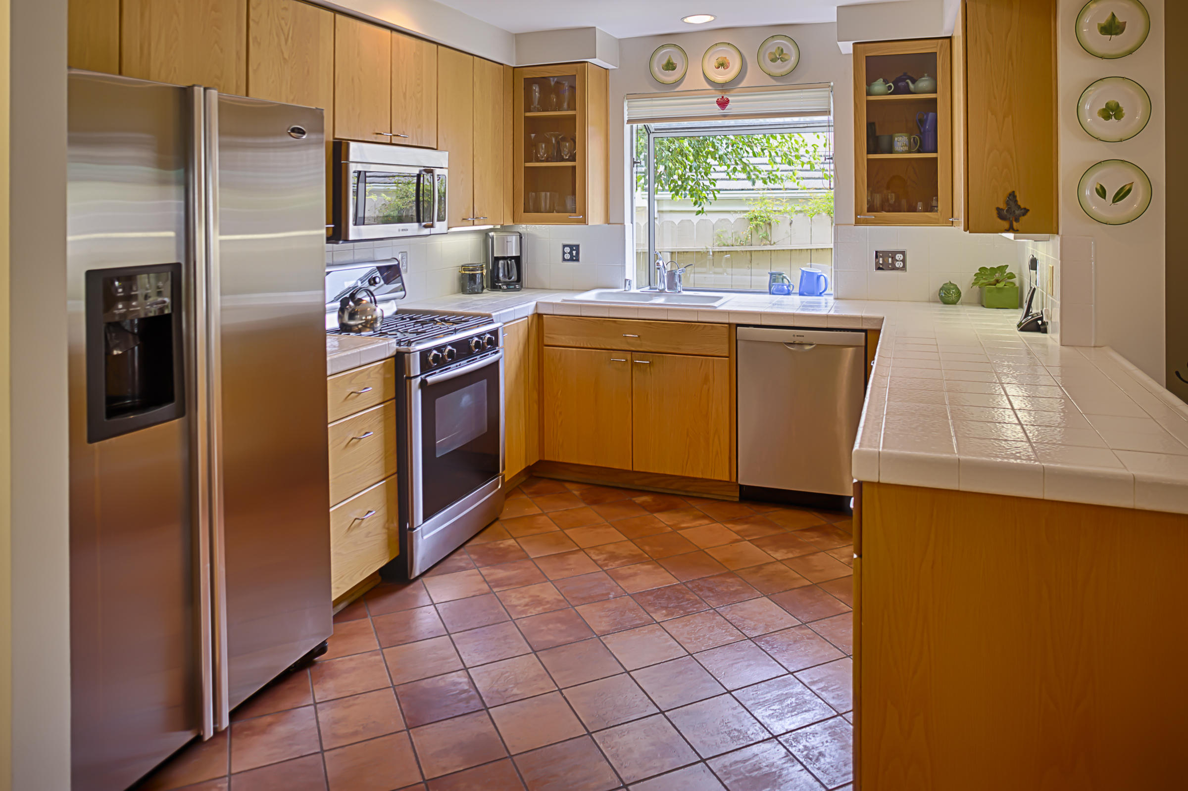 4004 Primavera Road Santa Barbara, CA 93110 - Photo 11 of 39 Kitchen
