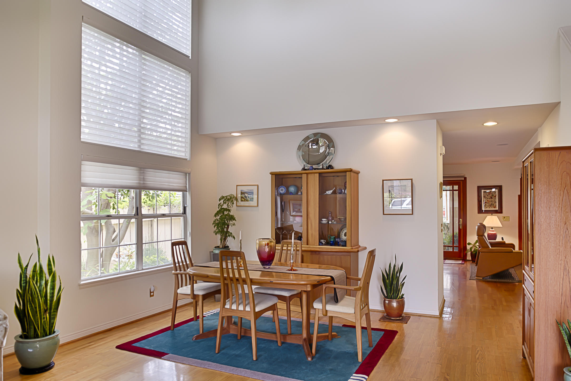 4004 Primavera Road Santa Barbara, CA 93110 - Photo 3 of 39 Dining Room