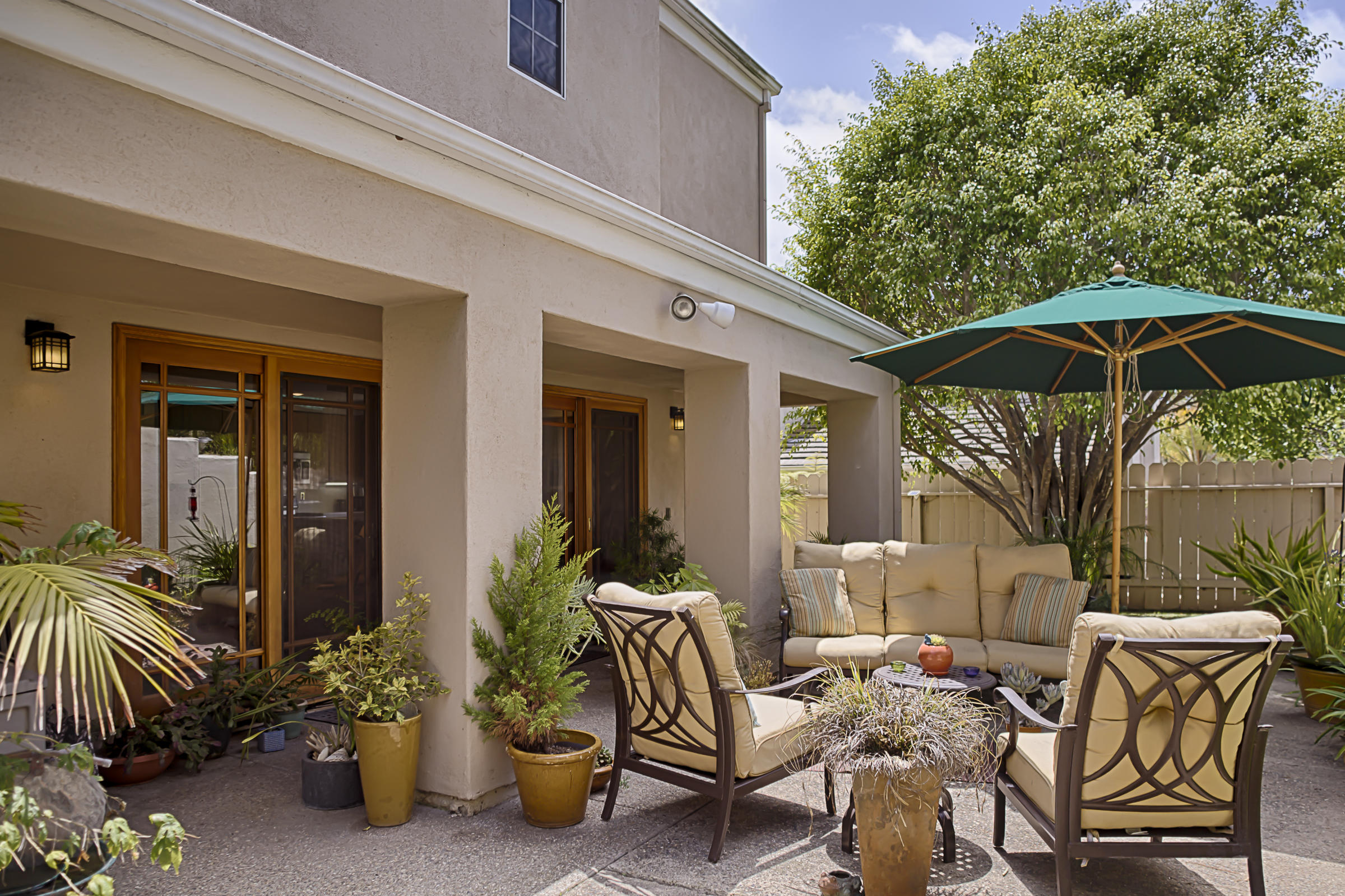 4004 Primavera Road Santa Barbara, CA 93110 - Photo 9 of 39 Backyard