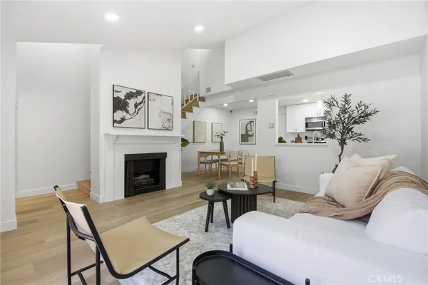 $574,900 | 3342 Elm Avenue, Unit 26, Long Beach, CA 90807