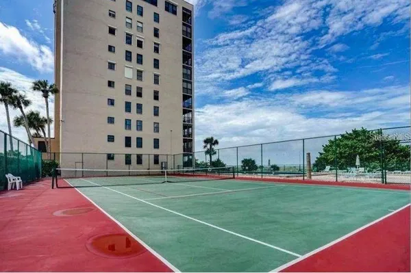 $5,700 | 900 Gulf Boulevard, Unit 907, Indian Rocks Beach, FL 33785