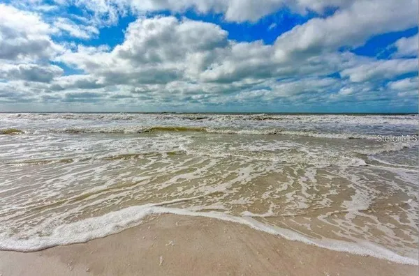 $5,700 | 900 Gulf Boulevard, Unit 907, Indian Rocks Beach, FL 33785