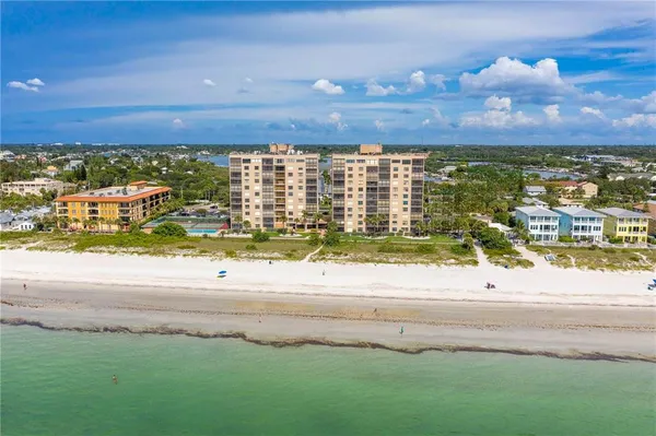 $5,700 | 900 Gulf Boulevard, Unit 907, Indian Rocks Beach, FL 33785