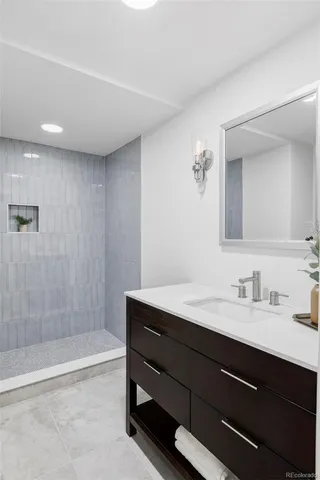 $699,000 | 7500 East Dartmouth Avenue, Unit 8, Denver, CO 80231