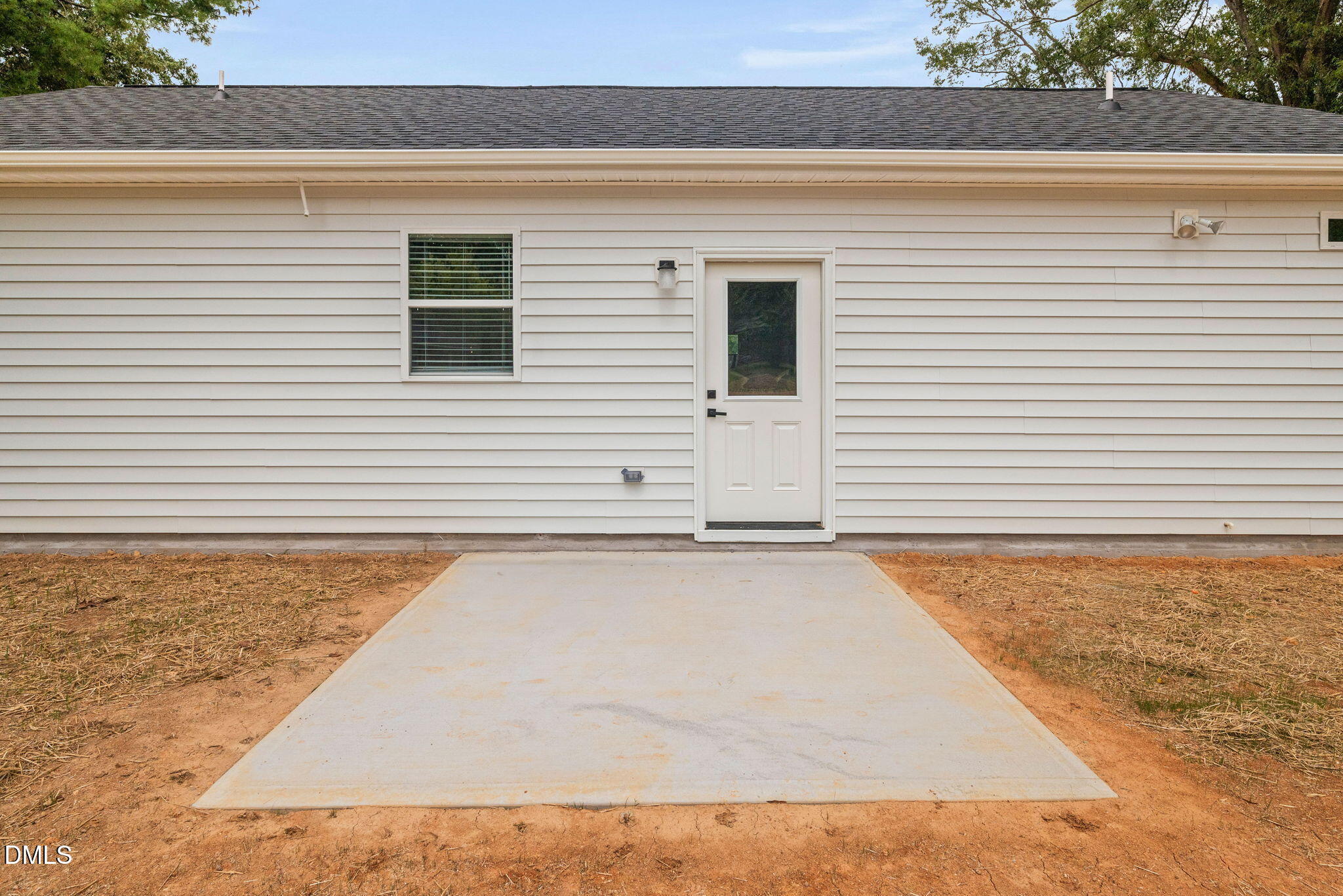 305 West Barden Street Roxboro, NC 27573 - Photo 26 of 31 a view of a terrace