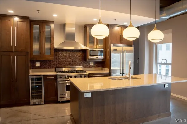 $3,400 | 211 West Jefferson Street, Unit 401, Syracuse, NY 13202