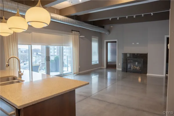 $3,400 | 211 West Jefferson Street, Unit 401, Syracuse, NY 13202