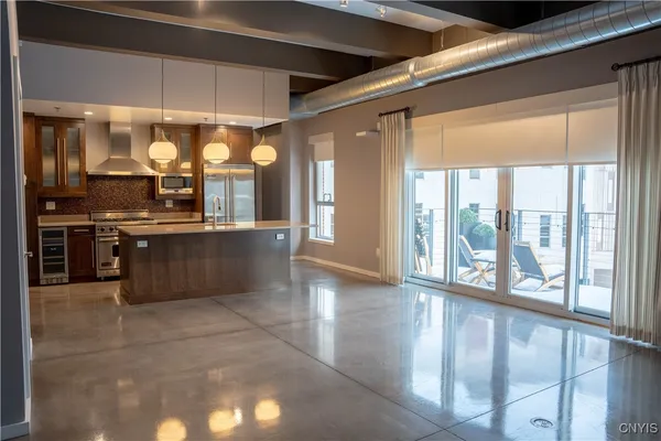 $3,400 | 211 West Jefferson Street, Unit 401, Syracuse, NY 13202