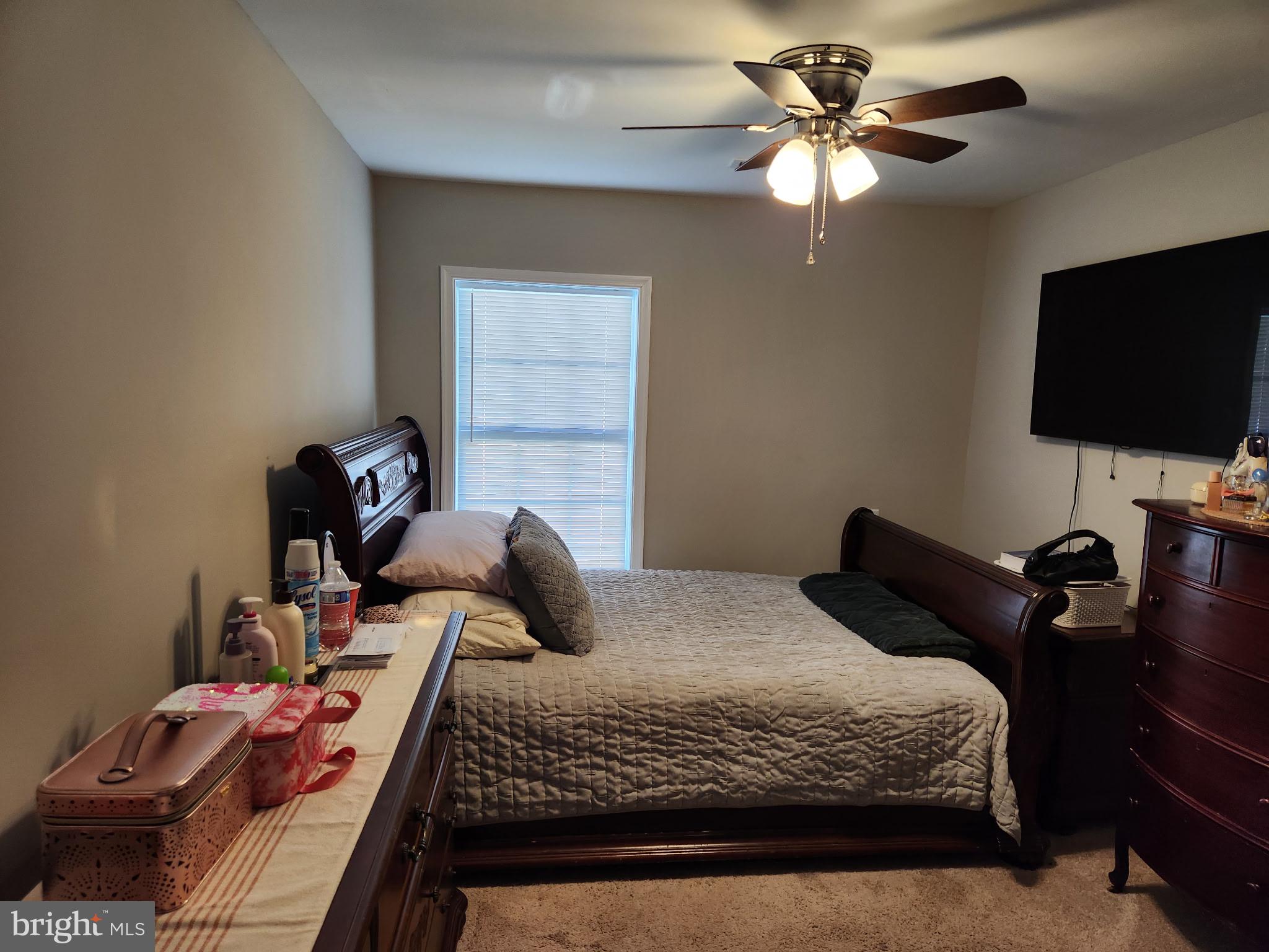 8012 Rugby Road Manassas Park, VA 20111 - Photo 28 of 37