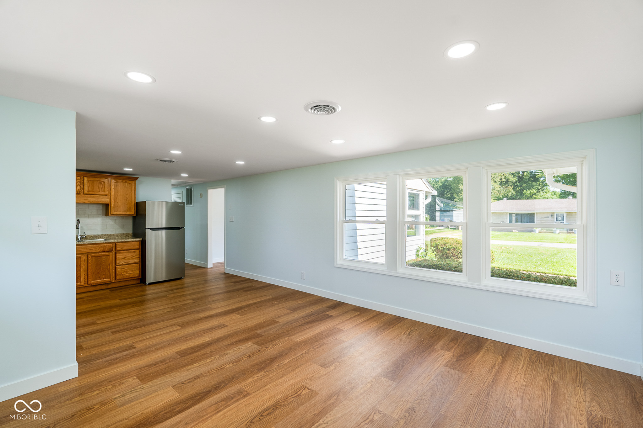 3117 31st Street Columbus, IN 47203 - Photo 11 of 34