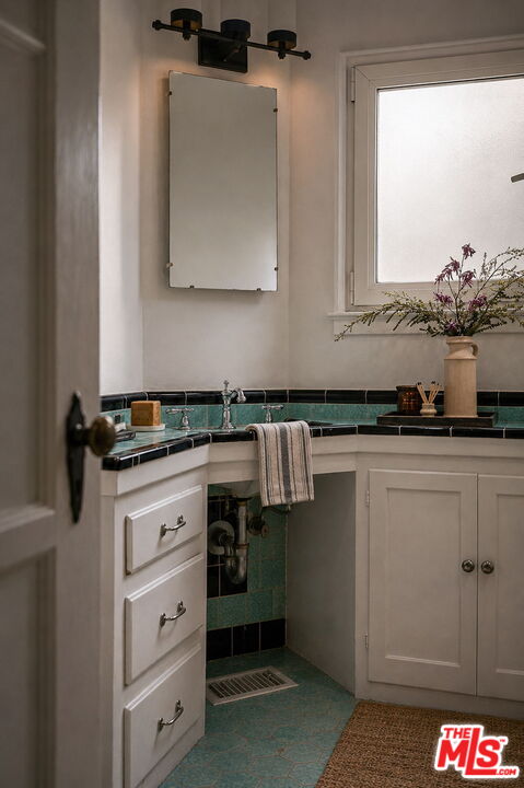 5260 Raber Street Los Angeles, CA 90042 - Photo 28 of 55