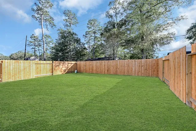 $1,998 | 333 Emerald Thicket Lane, Huffman, TX 77336