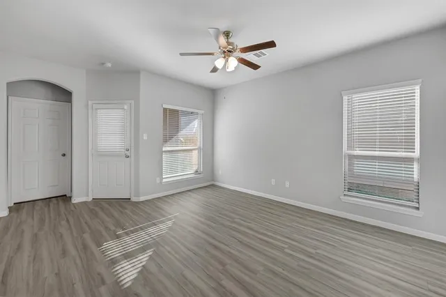 $1,998 | 333 Emerald Thicket Lane, Huffman, TX 77336