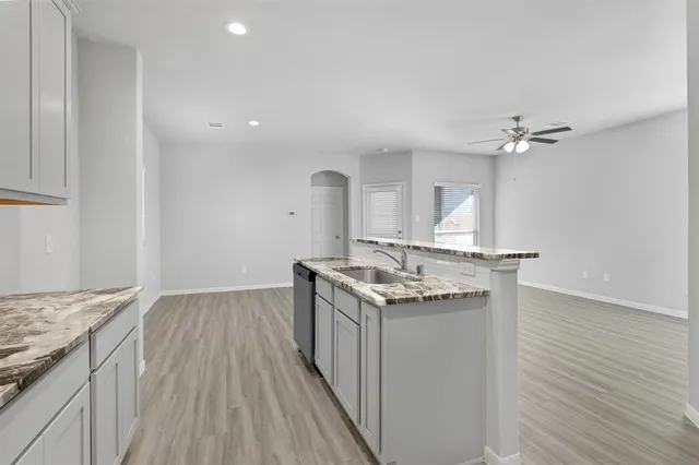 $1,998 | 333 Emerald Thicket Lane, Huffman, TX 77336