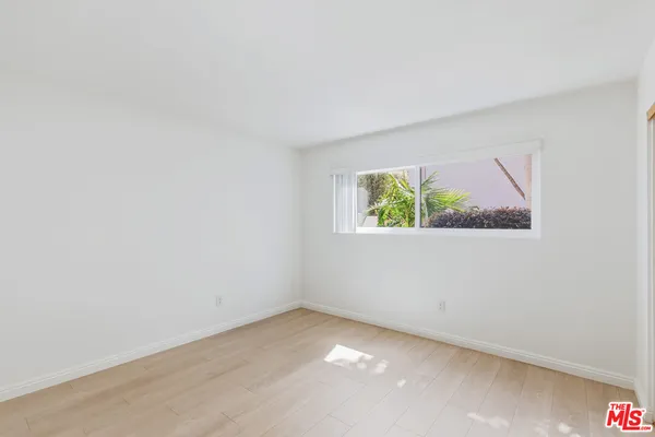 $3,195 | 2020 Graham Avenue, Unit 101, Redondo Beach, CA 90278