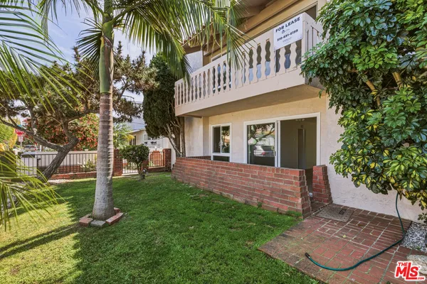 $3,195 | 2020 Graham Avenue, Unit 101, Redondo Beach, CA 90278