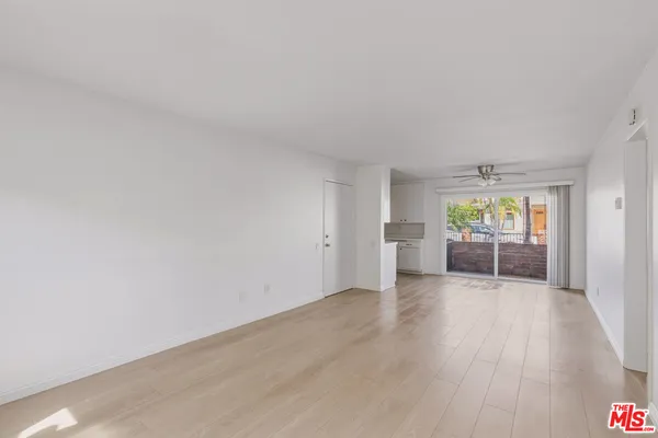 $3,195 | 2020 Graham Avenue, Unit 101, Redondo Beach, CA 90278