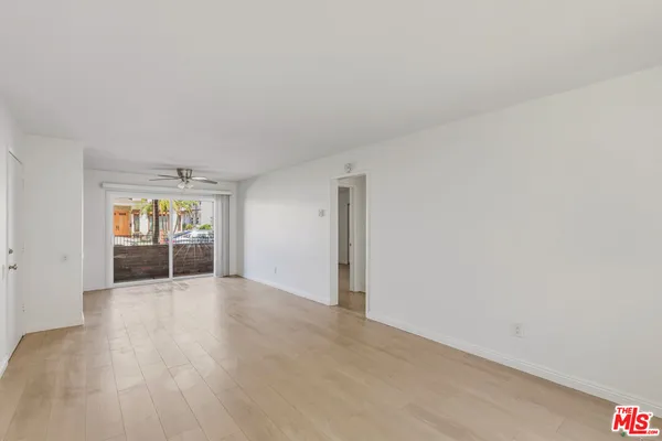 $3,195 | 2020 Graham Avenue, Unit 101, Redondo Beach, CA 90278