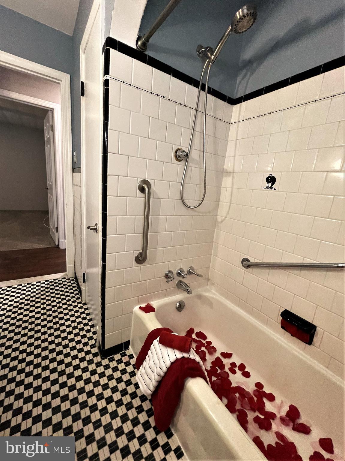 222 Meadow Road Pasadena, MD 21122 - Photo 43 of 57 Gallery Image 43
