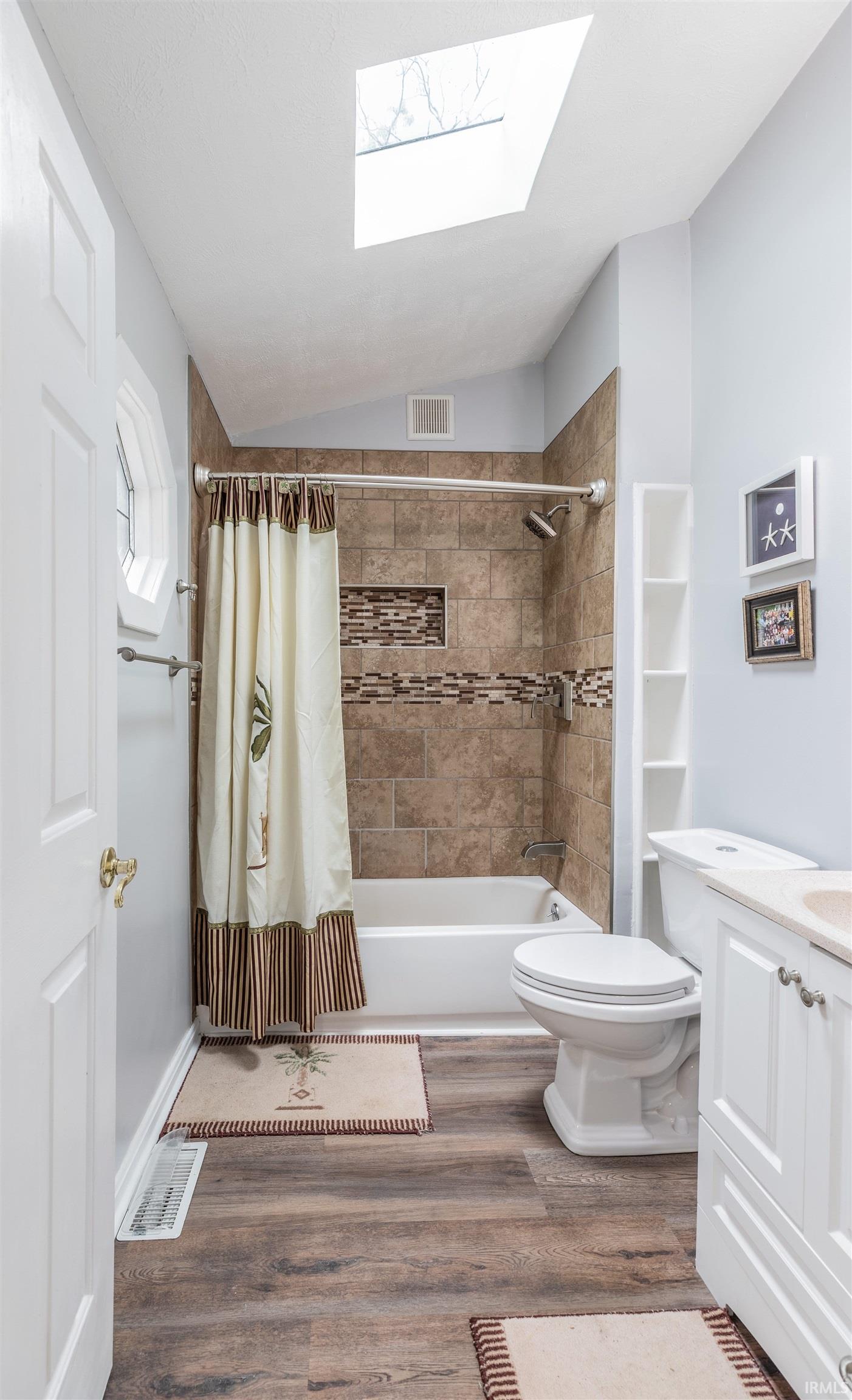 6001 Felstead Road Evansville, IN 47712 - Photo 13 of 36 Gallery Image 13
