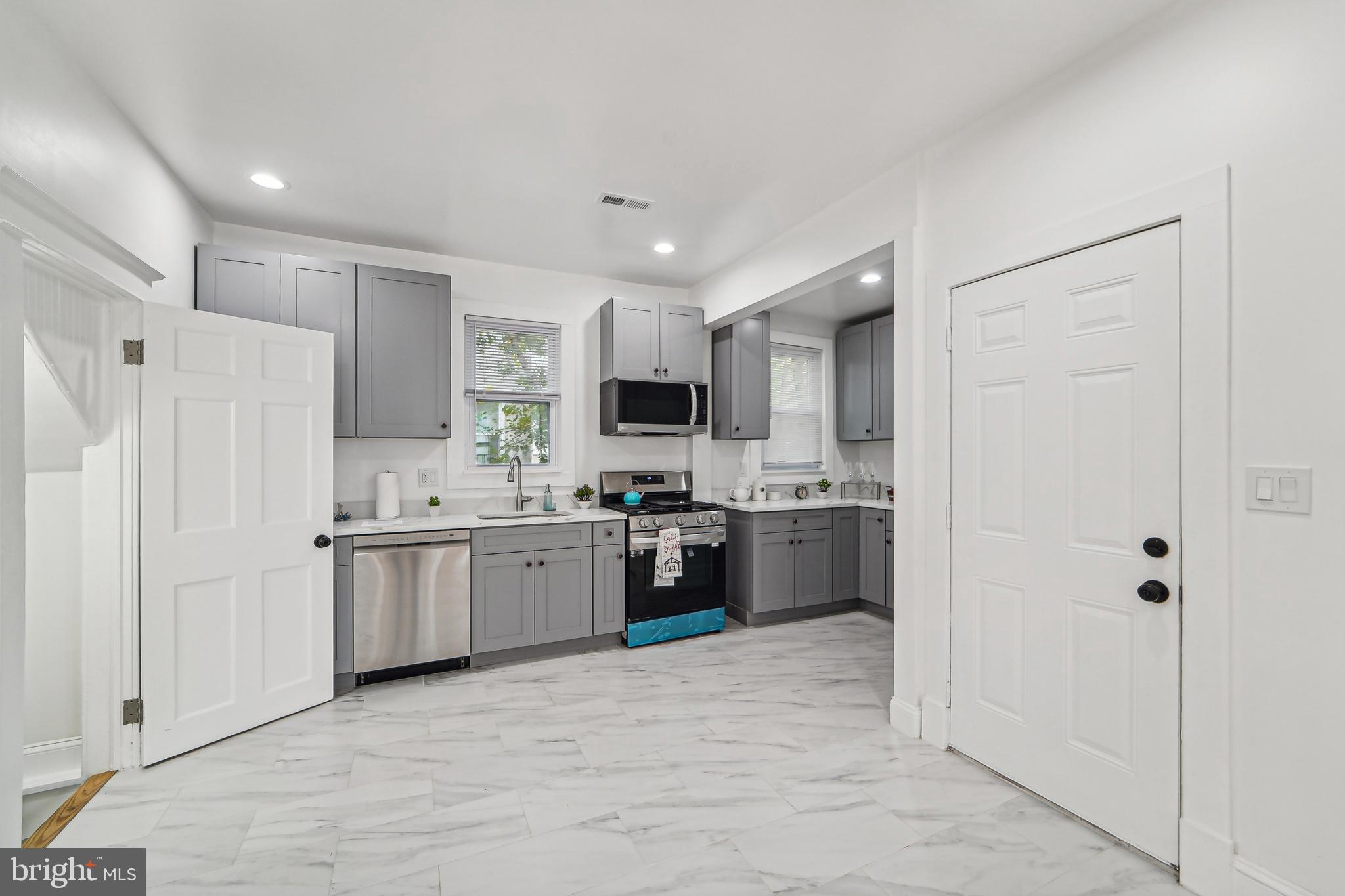 3911 Chatham Road Baltimore, MD 21207 - Photo 15 of 54 Updated kitchen