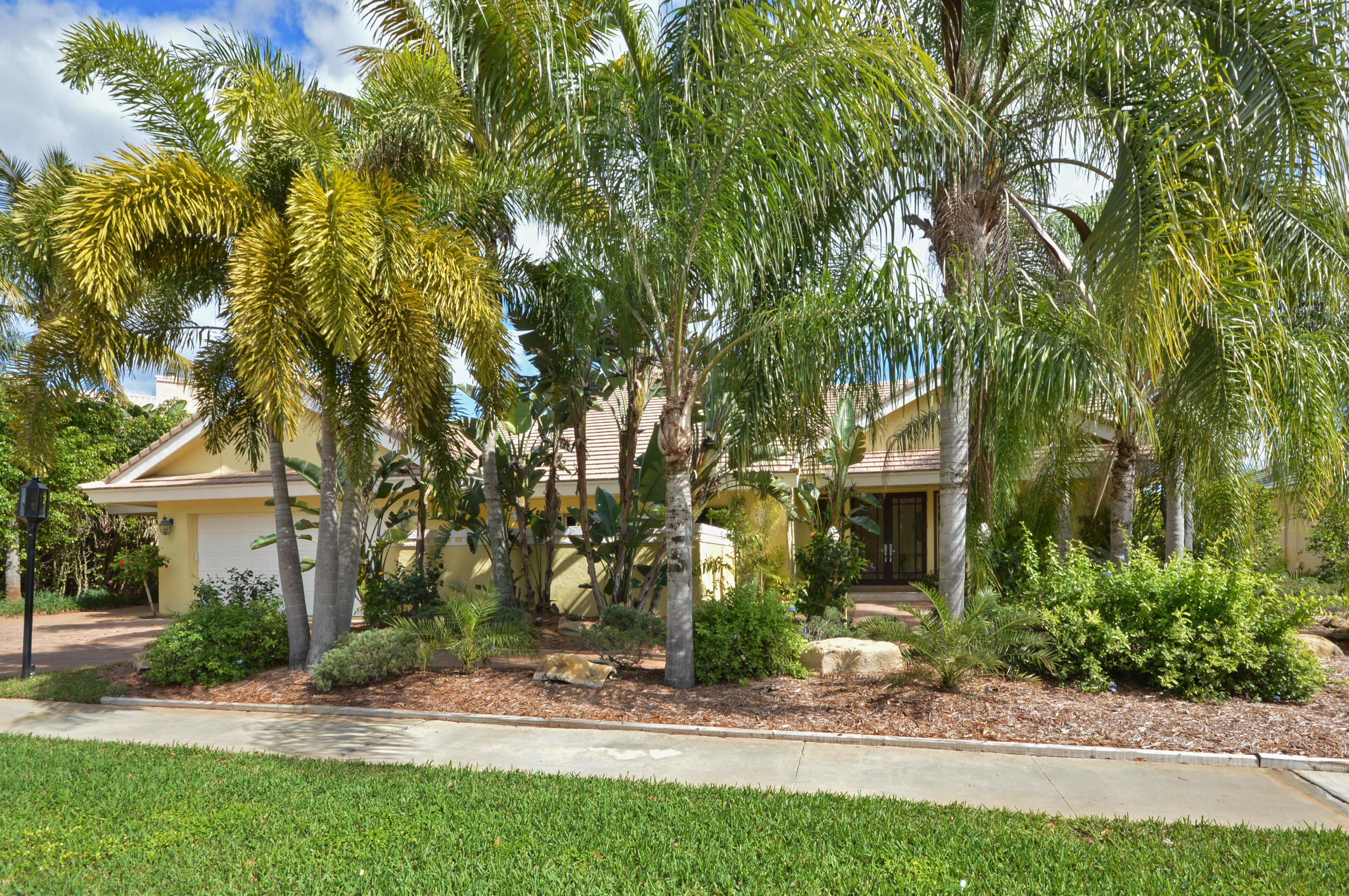 7907 Mandarin Drive Boca Raton, FL 33433 - Photo 2 of 41 VHT-RX-10104411_0.jpg