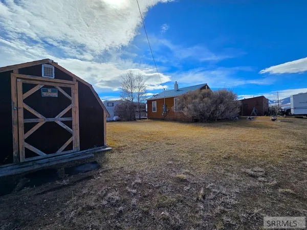 $224,000 | 401 3rd Street, Leadore, ID 83464
