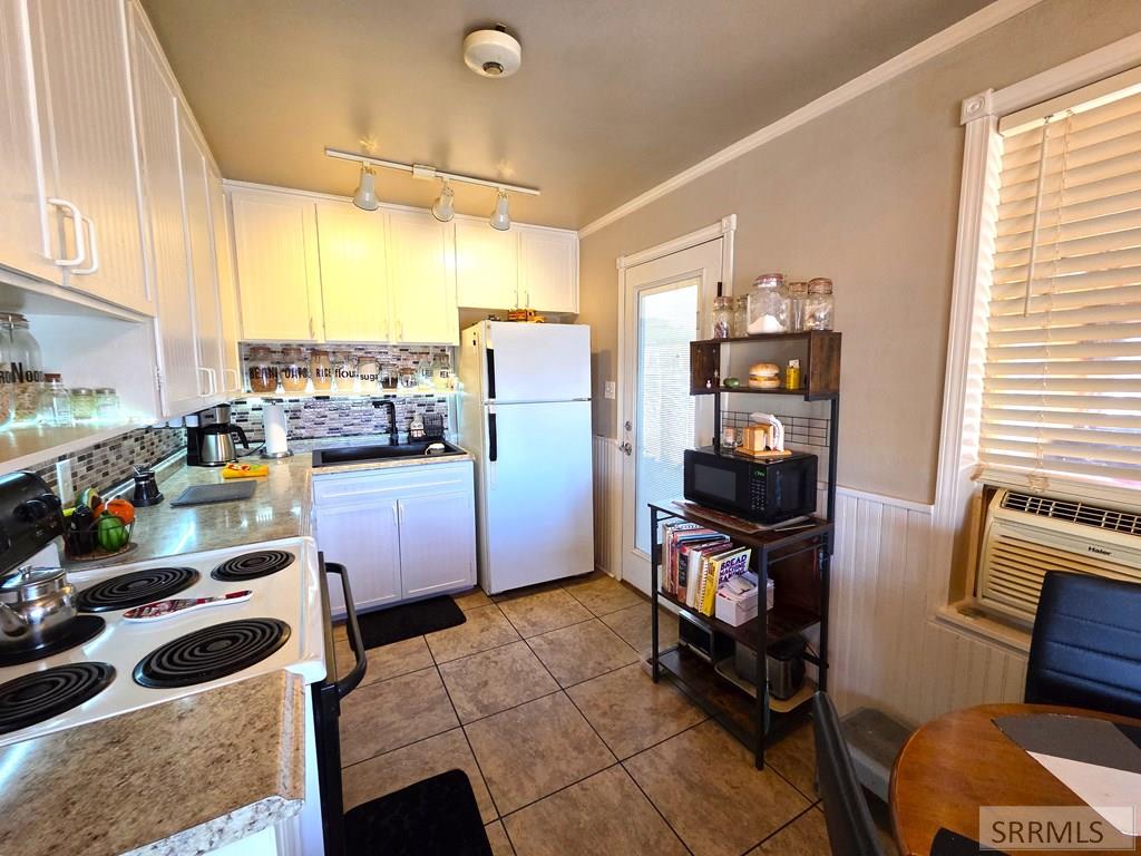 401 3rd Street Leadore, ID 83464 - Photo 28 of 58