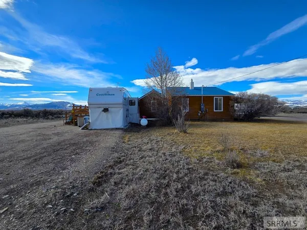 $224,000 | 401 3rd Street, Leadore, ID 83464