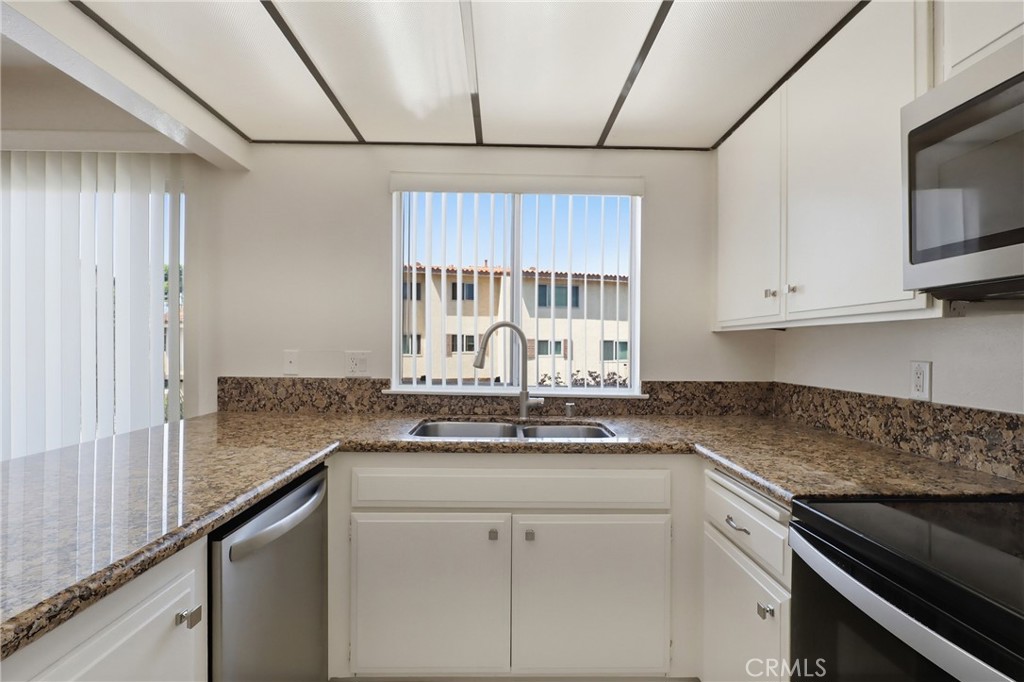 28301 Ridgefalls Court Rancho Palos Verdes, CA 90275 - Photo 21 of 39 Gallery Image 21