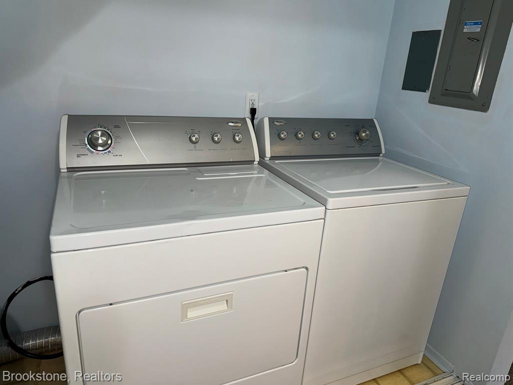 30056 West 12 Mile Road, Unit 77 Farmington Hills, MI 48334 - Photo 14 of 15