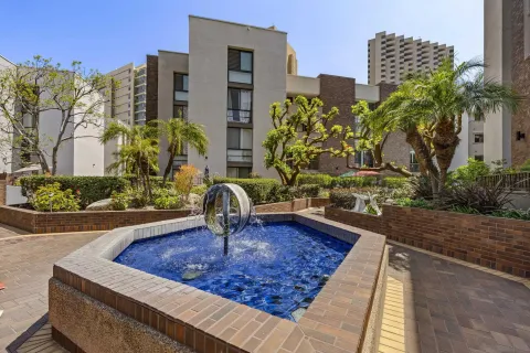 $950,000 | 750 State Street, Unit 202, San Diego, CA 92101
