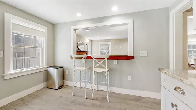 $2,600 | 10 Robinson Street, Narragansett, RI 02882