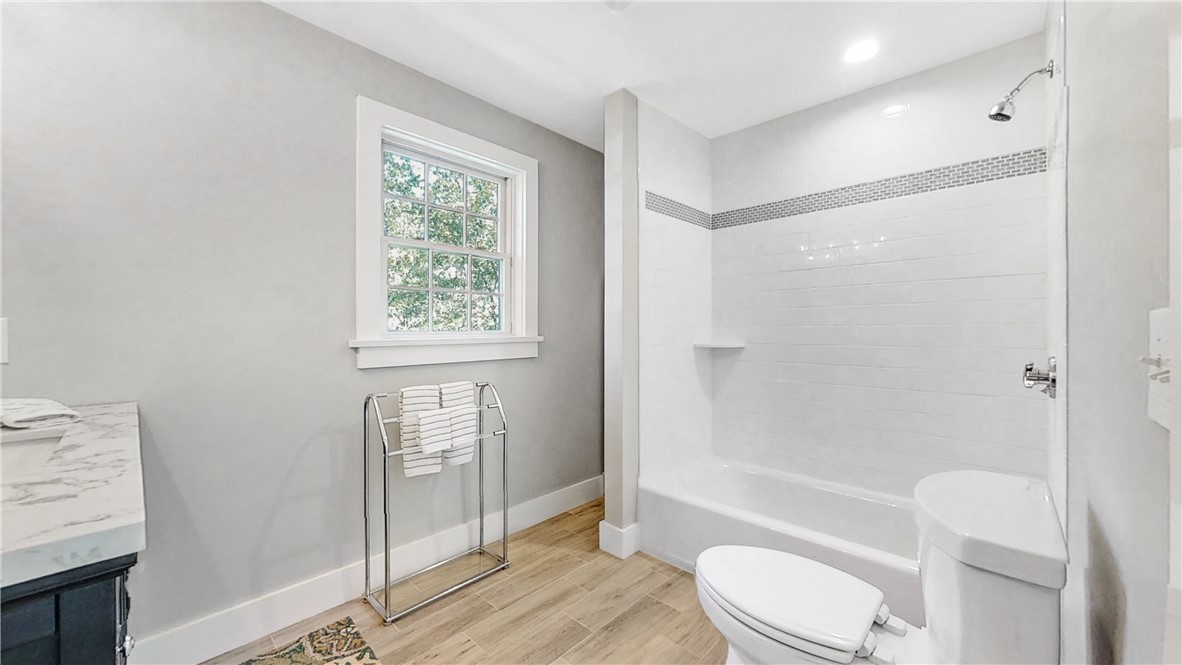 10 Robinson Street Narragansett, RI 02882 - Photo 19 of 27