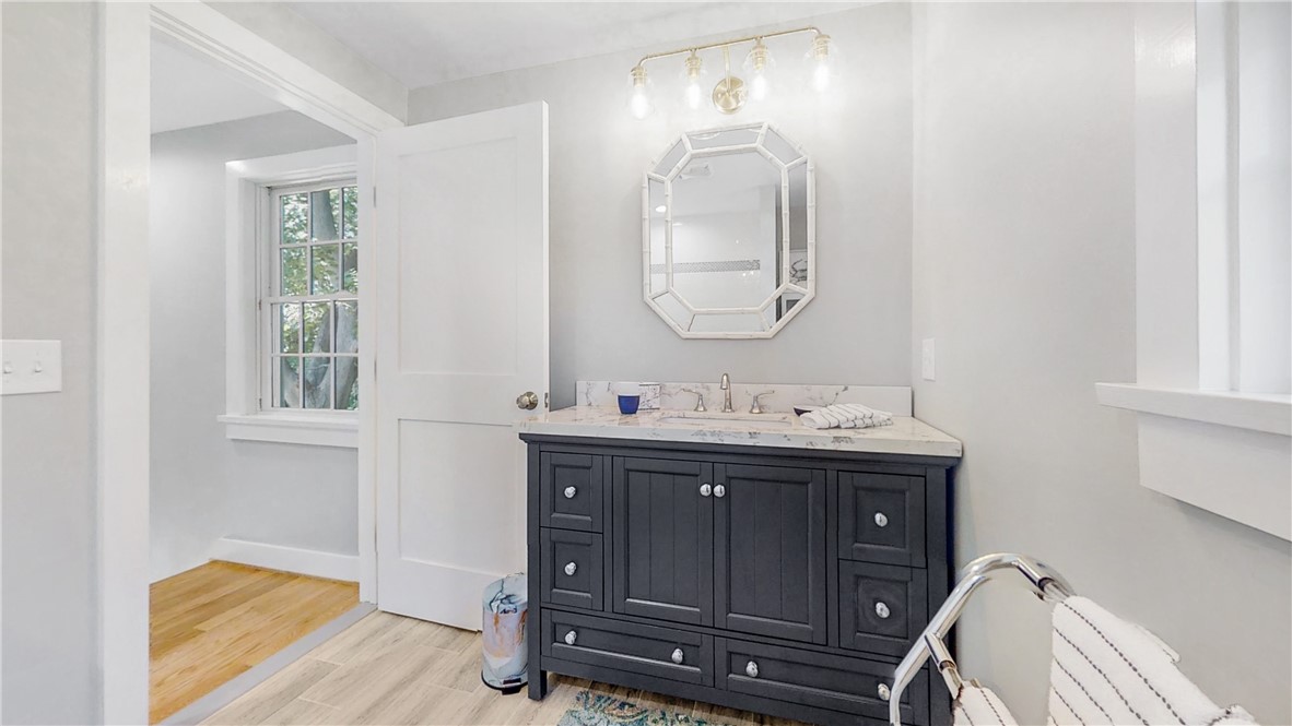 10 Robinson Street Narragansett, RI 02882 - Photo 20 of 27