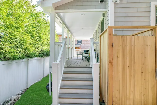 $2,600 | 10 Robinson Street, Narragansett, RI 02882