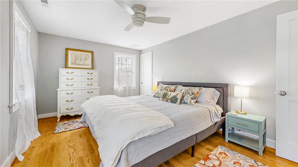 10 Robinson Street Narragansett, RI 02882 - Photo 24 of 27