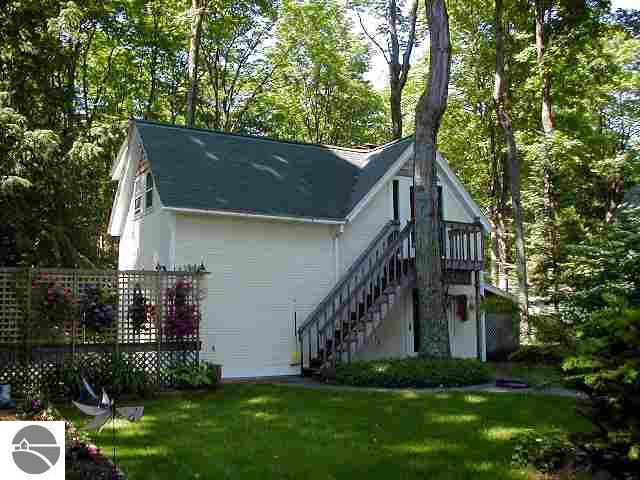 4200 North Omena Point Road Omena, MI 49674 - Photo 8 of 9 1647699-7.JPG