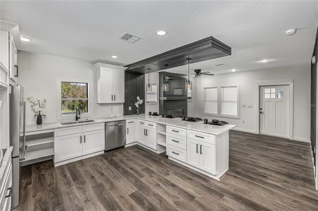 $259,000 | 215 North Salem Street, Eustis, FL 32726