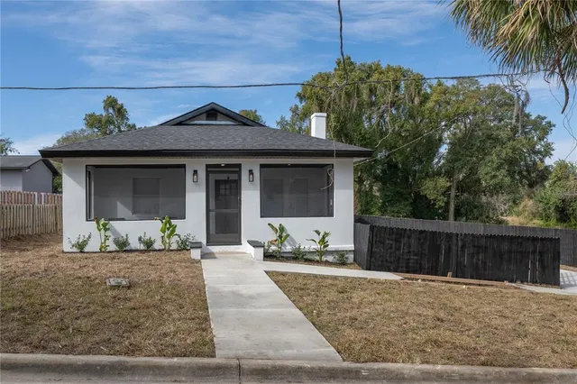 $259,000 | 215 North Salem Street, Eustis, FL 32726