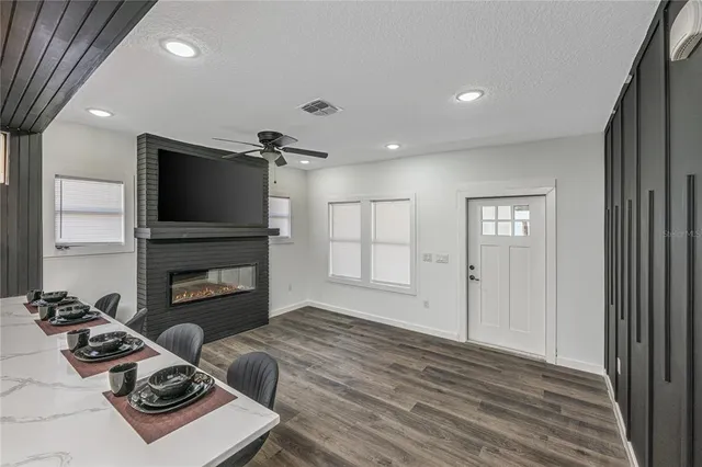 $259,000 | 215 North Salem Street, Eustis, FL 32726