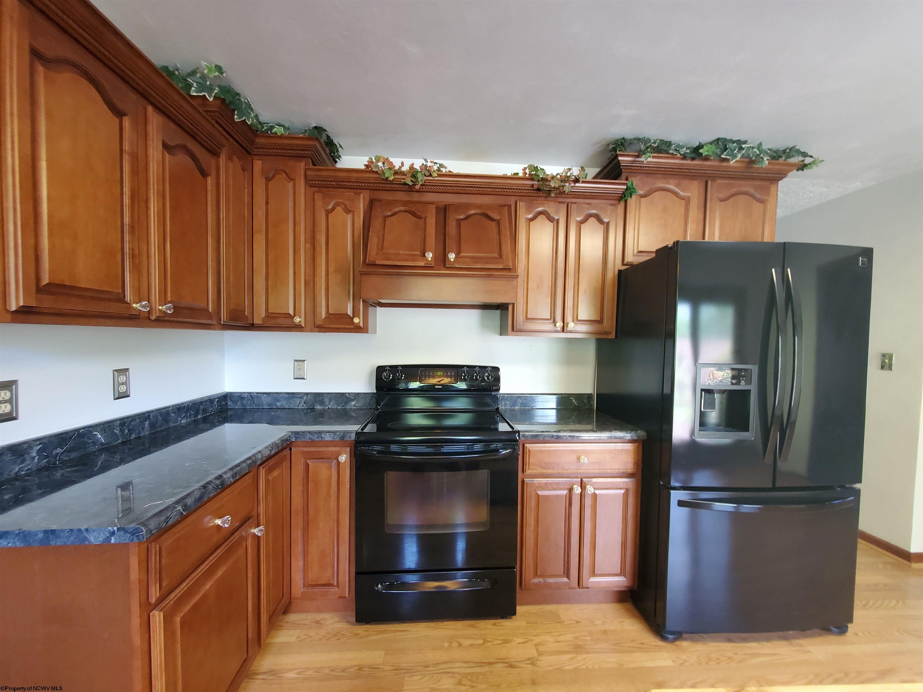 1302 Colfax Road Fairmont, WV 26554 - Photo 15 of 30 Gallery Image 15