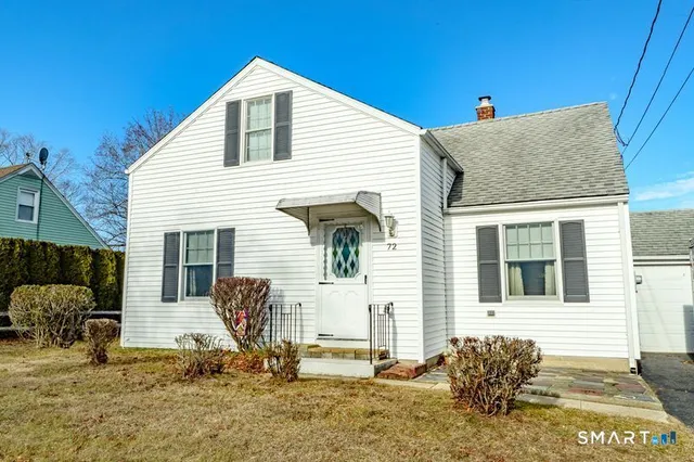 $299,000 | 72 South 4th Avenue, Norwich, CT 06380