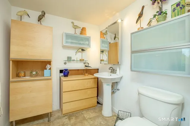 $299,000 | 72 South 4th Avenue, Norwich, CT 06380