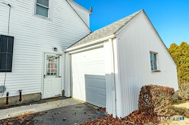 $299,000 | 72 South 4th Avenue, Norwich, CT 06380