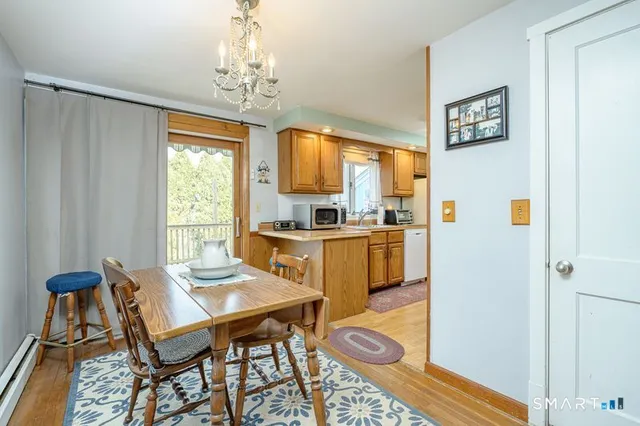 $299,000 | 72 South 4th Avenue, Norwich, CT 06380