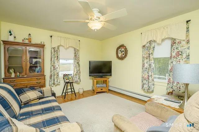 $299,000 | 72 South 4th Avenue, Norwich, CT 06380