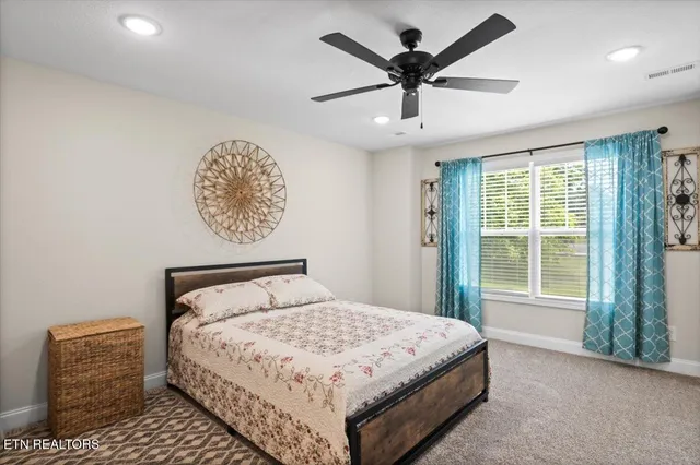 $385,000 | 226 Hilldale Lane, La Follette, TN 37766