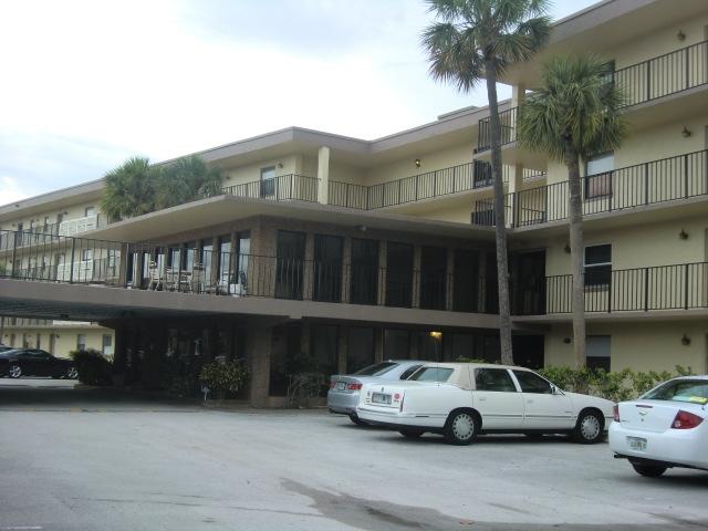 9355 Southwest 8th Street, Unit 117 Boca Raton, FL 33428 - Photo 3 of 81 Bldg View 2